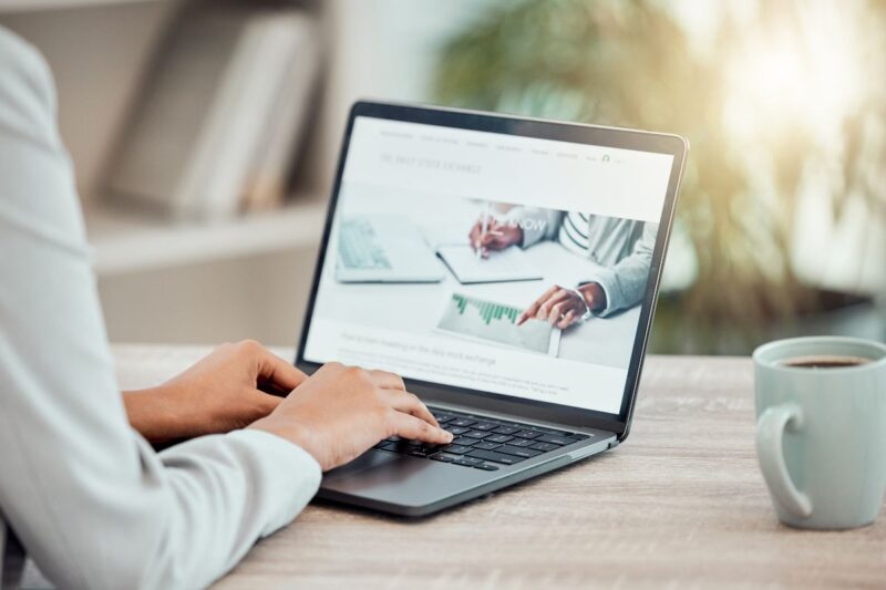 Site para corretora de seguros com design profissional e responsivo